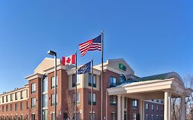 Holiday Inn Express & Suites Detroit - Novi By Ihg